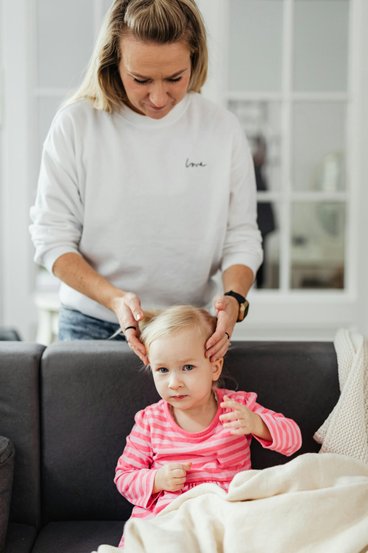 nits, head lice, lice, kids hair, hair bugs